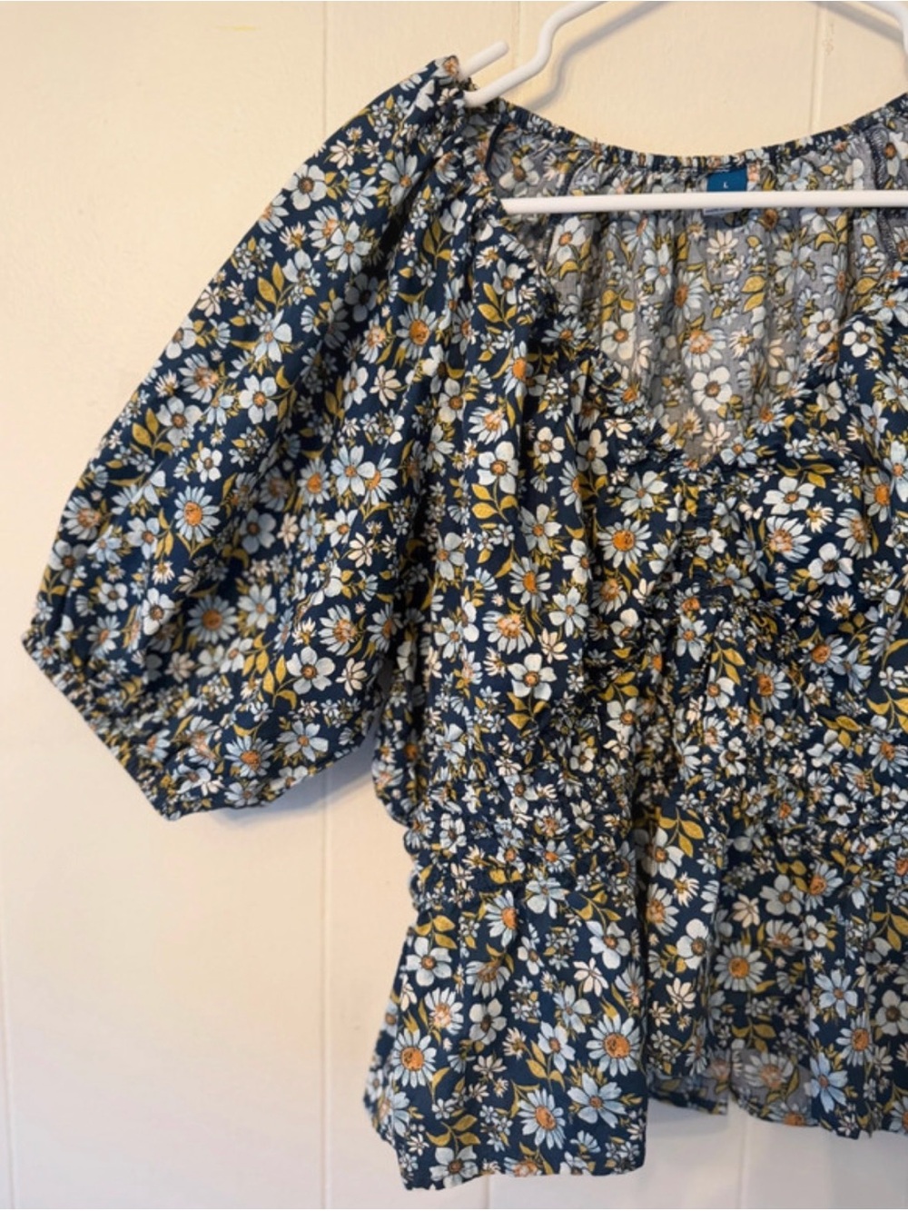 Floral Puff-Sleeve Peplum Top - Navy Daisy Baby Doll Women’s Blouse Old Navy L